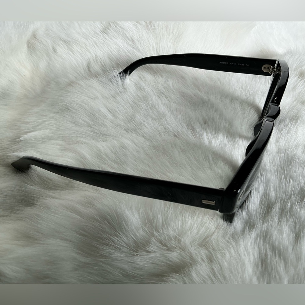 Gucci Classic D Frames - Picture 4 of 4